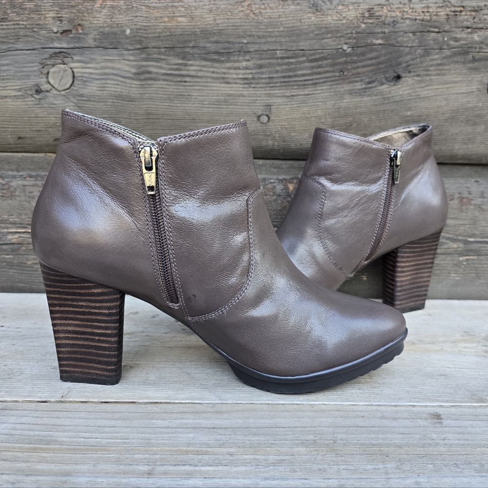 Easy Spirit Kassandra Modern Western Minimalist Antigravity Comfort Bootie 9W - Picture 5 of 16